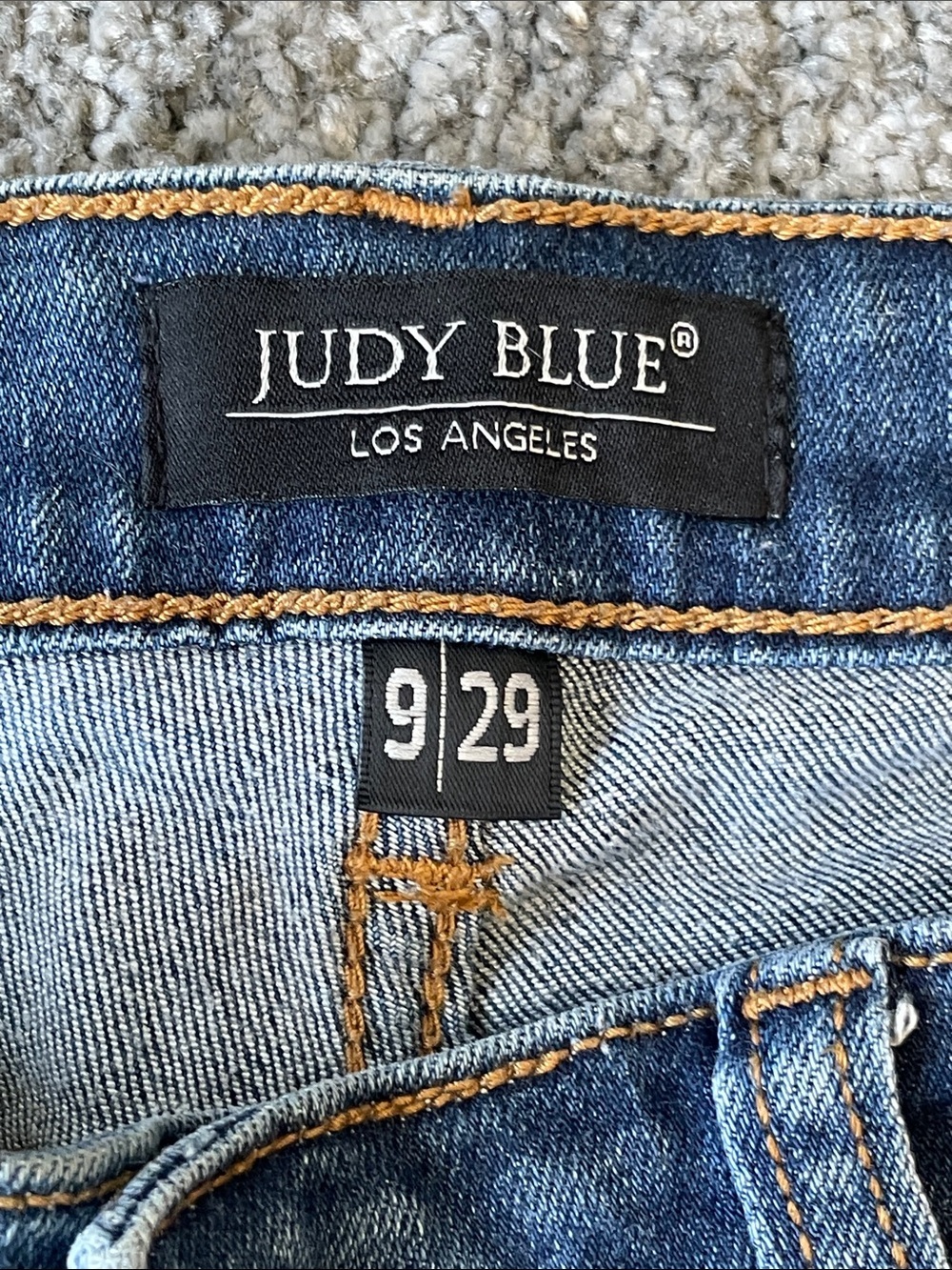EC Judy Blue Skinny Fit Medium Wash Distressed Jeans with Red Plaid - Size 9/29 - Picture 4 of 6